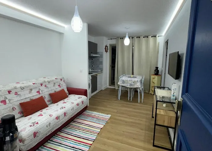 30m2 2 Steps From Everything Apartamento